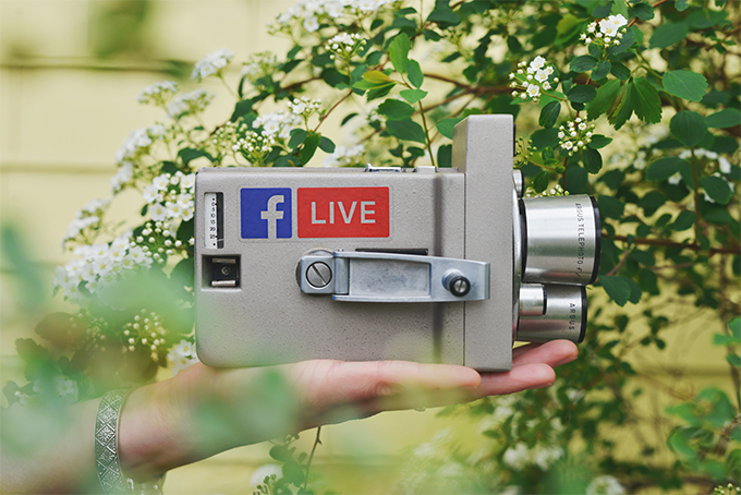 Facebook Live. Instagram Live. Youtube Live Streaming. Digital Marketing. Using Live Videos for marketing. social media marketing. Image of a video camera that says Facebook Live
